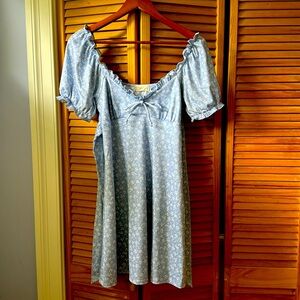 ALTAR’D STATE summer dress! Size M. USA. I blue with white flowers and in EC.